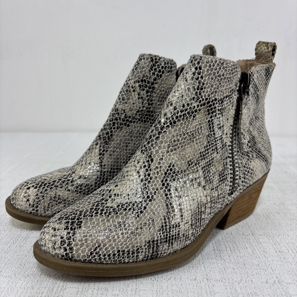 Very G Snake Skin Booties Women's Size 6 Animal Print Mobwife Boots NEW